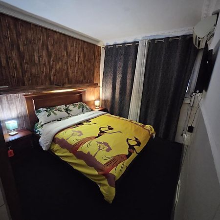 Homestay Appartement 2 Chambres Yaoundé Exterior photo